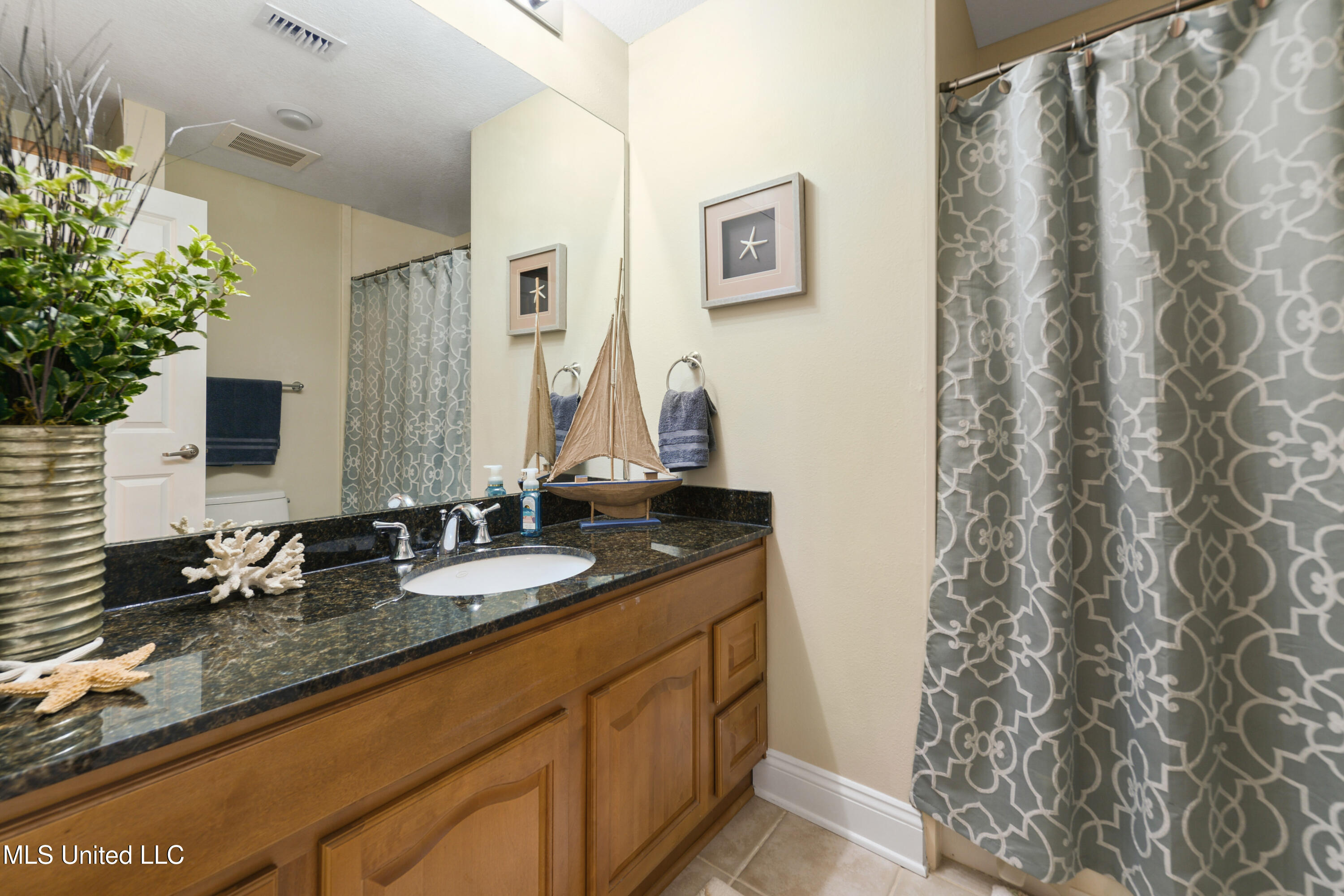 2668 Beach Boulevard #304, Biloxi, Mississippi image 19