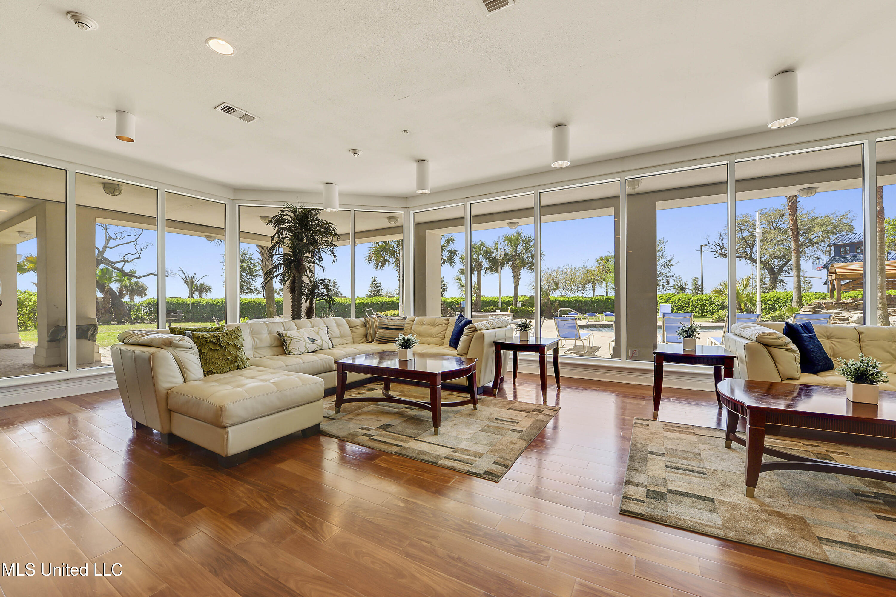 2668 Beach Boulevard #304, Biloxi, Mississippi image 36