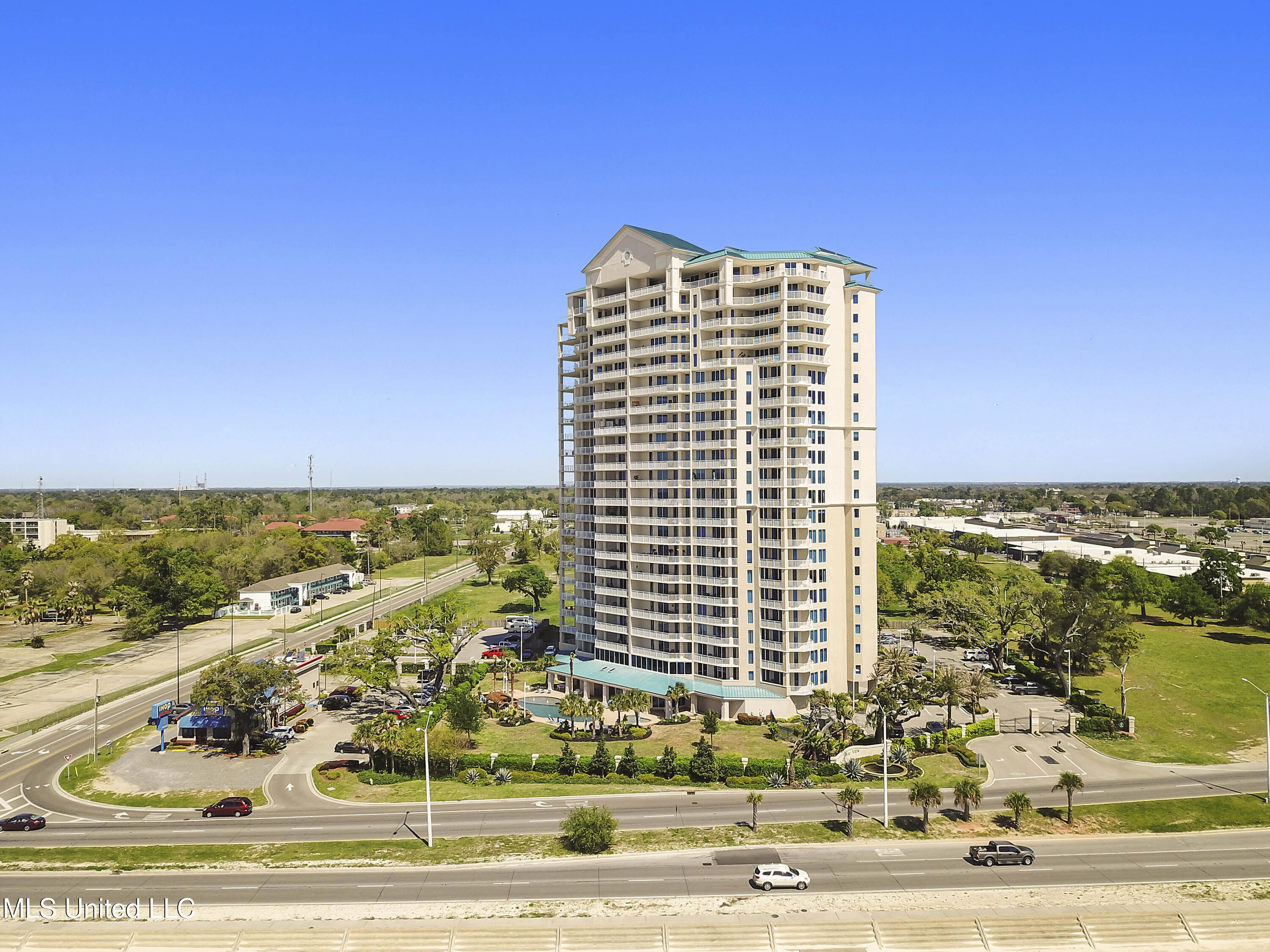 2668 Beach Boulevard #304, Biloxi, Mississippi image 28
