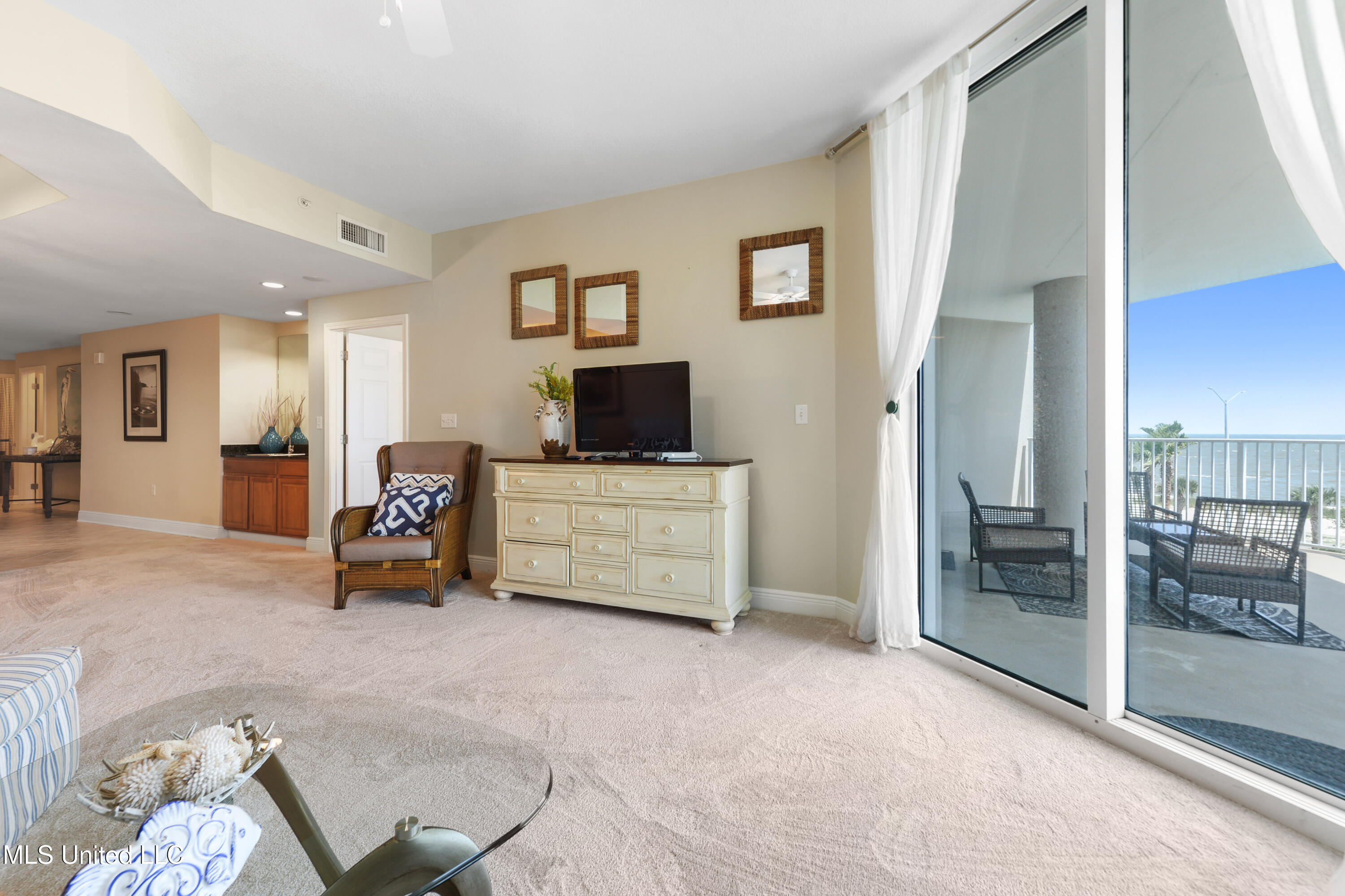 2668 Beach Boulevard #304, Biloxi, Mississippi image 5