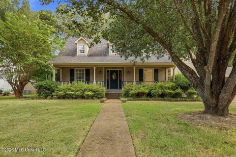 Homes For Sale - 3133 W Tidewater Lane<br/> Madison County, Madison, MS 39110