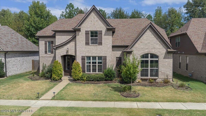 Photo 1 of 41 — 5864 Stonecrest Drive, Olive Branch, MS 38654