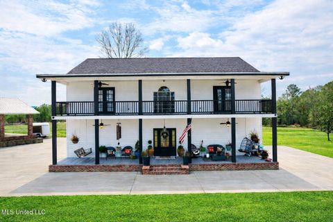 Homes For Sale - 1134 Seminary Sumrall Road<br/> Covington County, Seminary, MS 39479