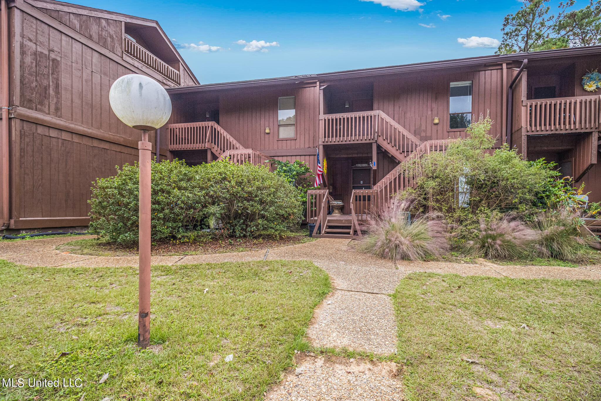 246 Lakeside Villa #J, Diamondhead, Mississippi image 1