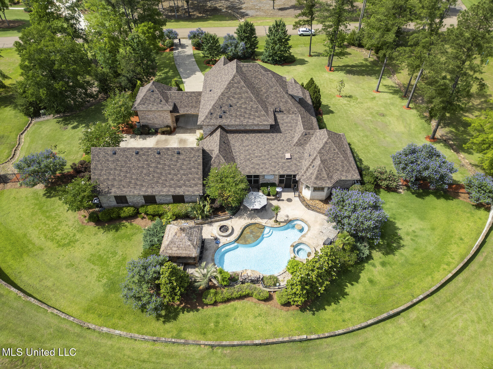 430 Johnstone Drive, Madison, Mississippi image 5