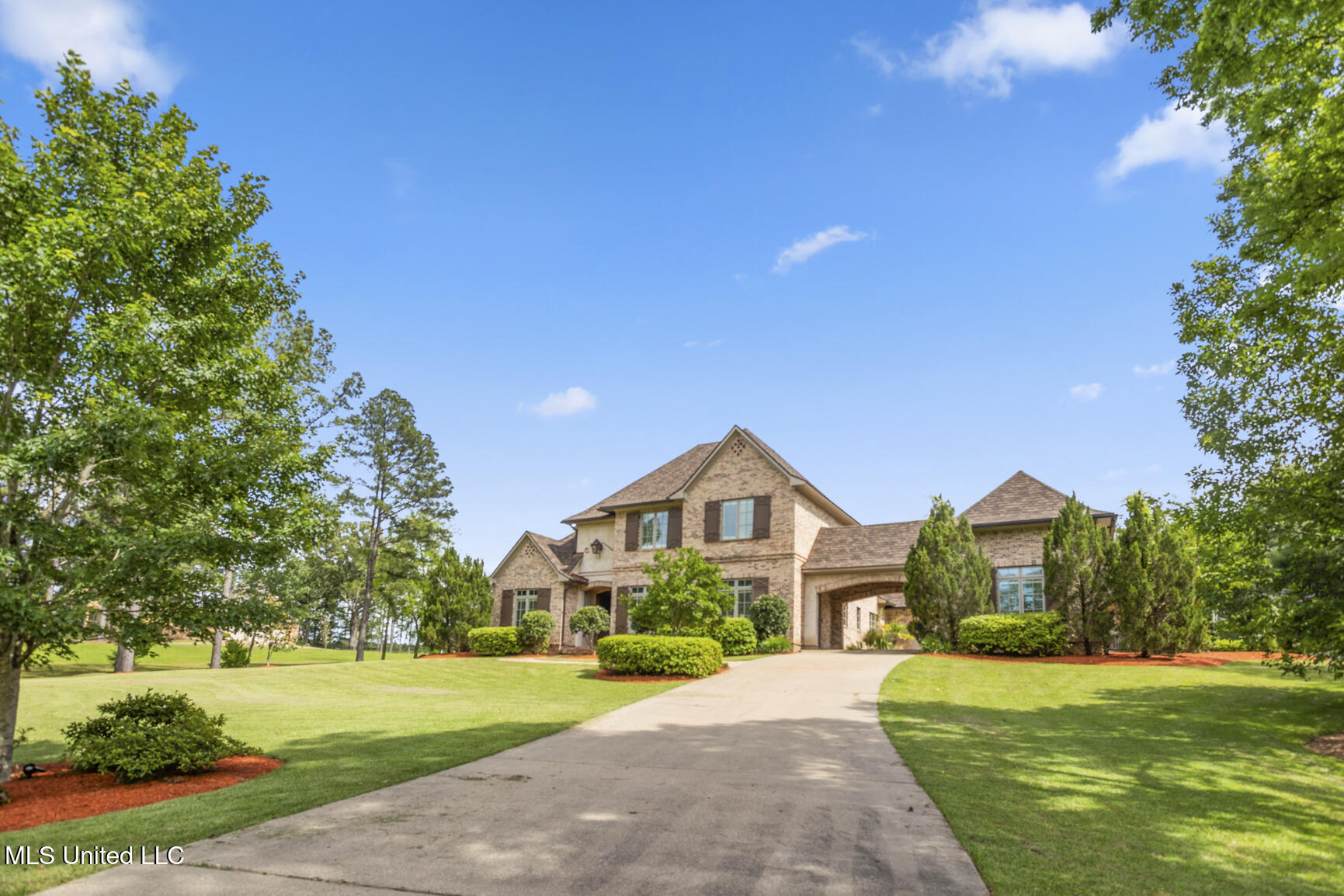 430 Johnstone Drive, Madison, Mississippi image 6
