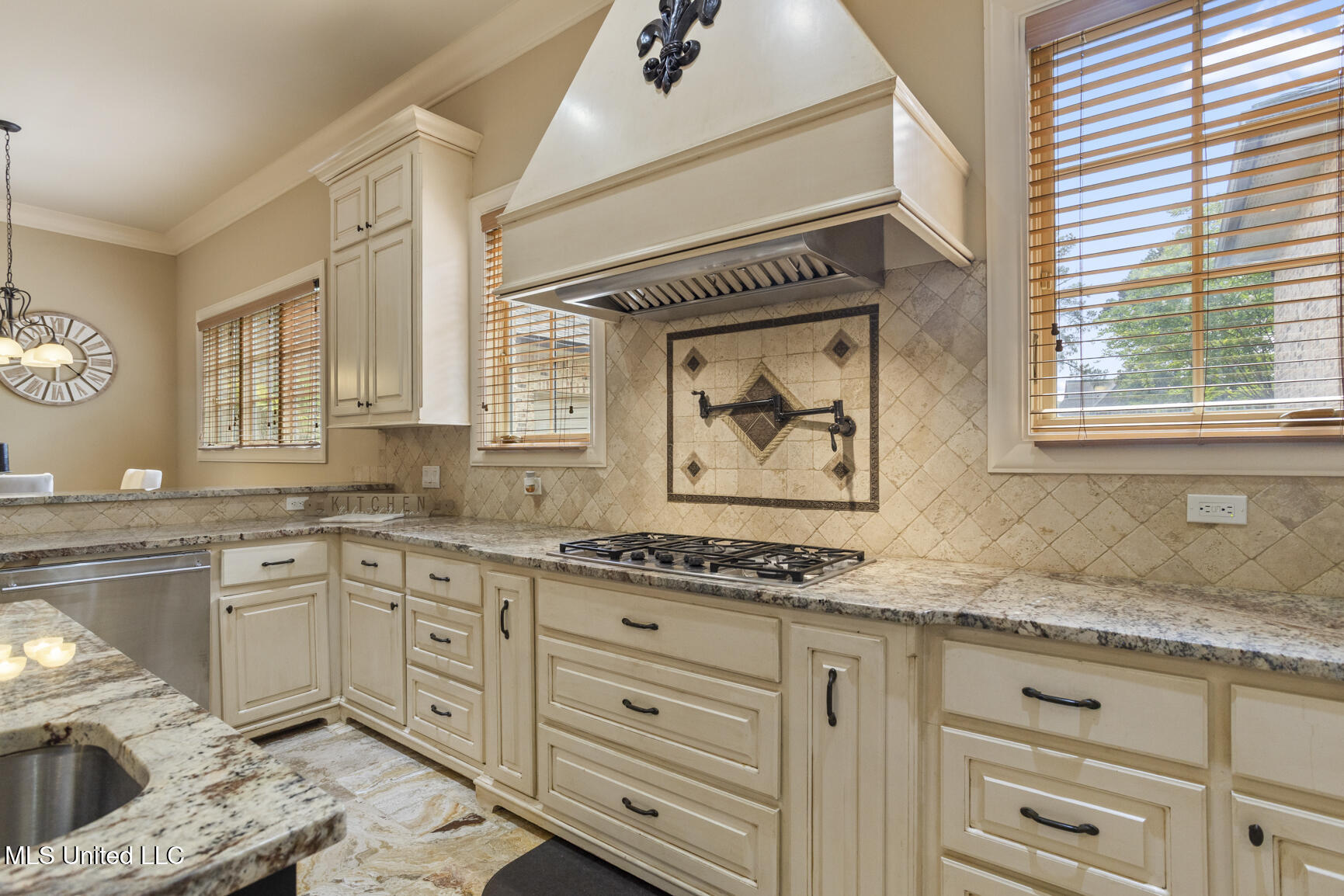430 Johnstone Drive, Madison, Mississippi image 24