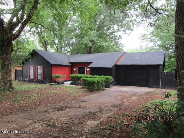 5541 Farnell Dr, Horn Lake, Mississippi image 1