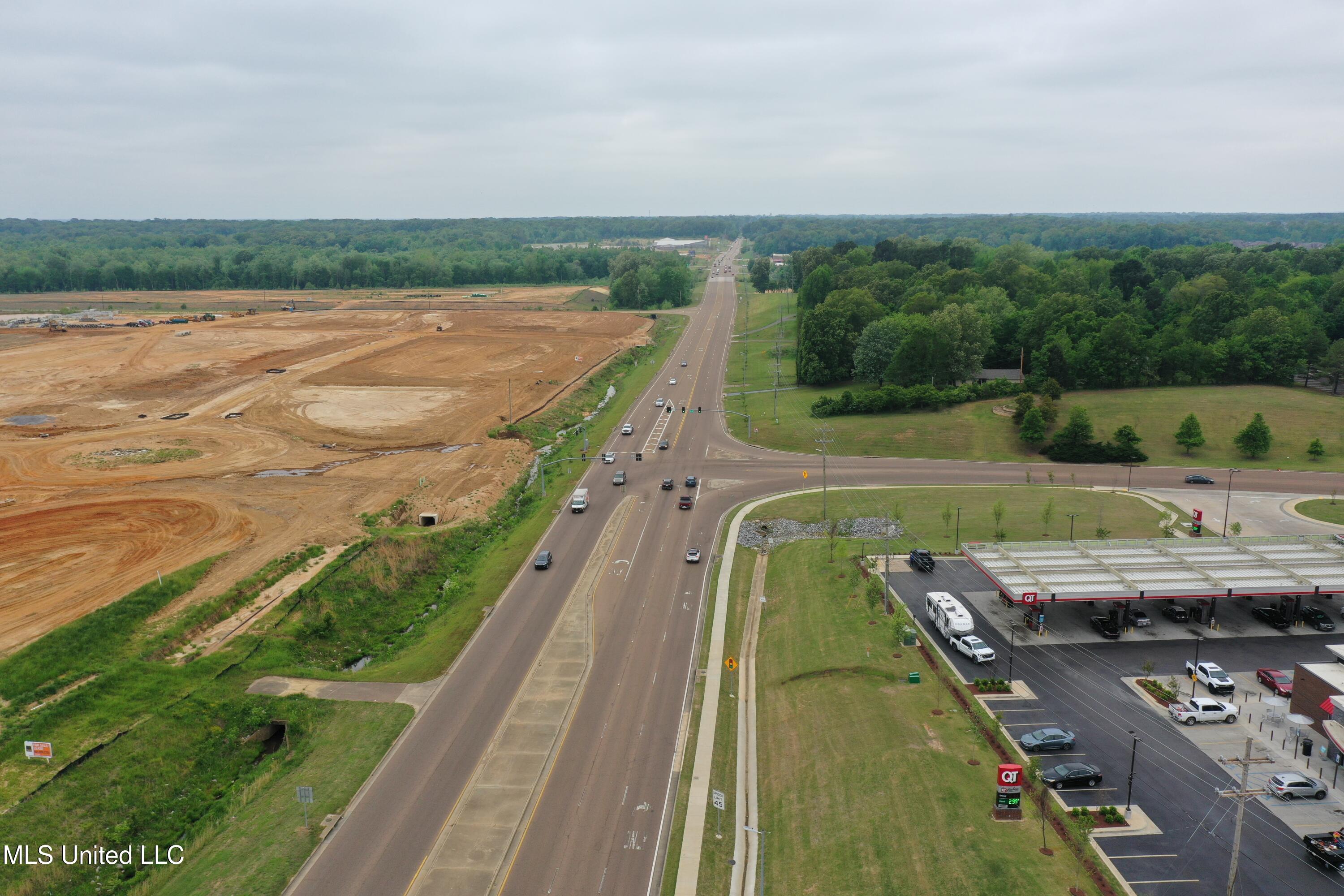 5427 N Highway 305, Olive Branch, Mississippi image 8