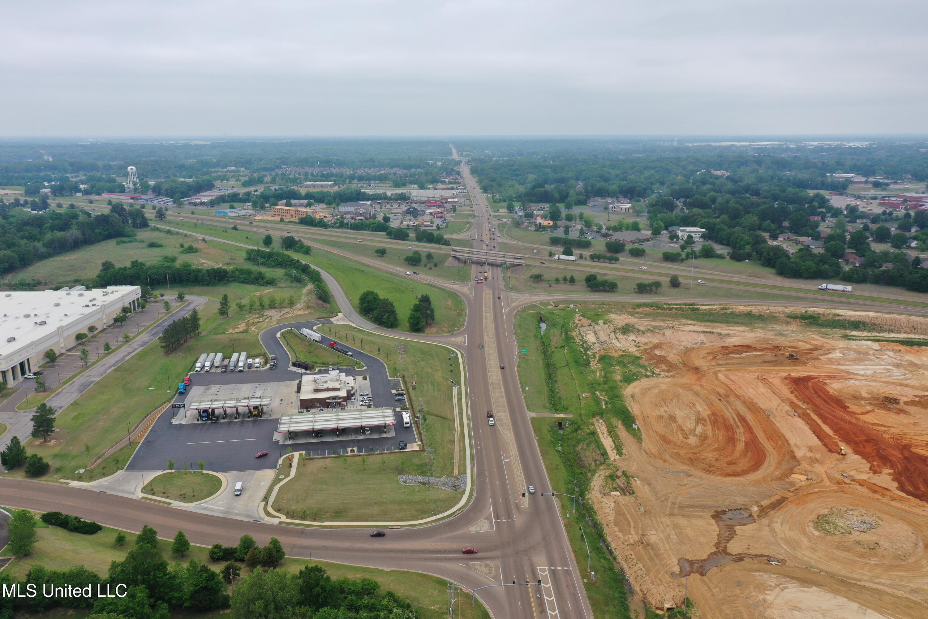 5427 N Highway 305, Olive Branch, Mississippi image 3