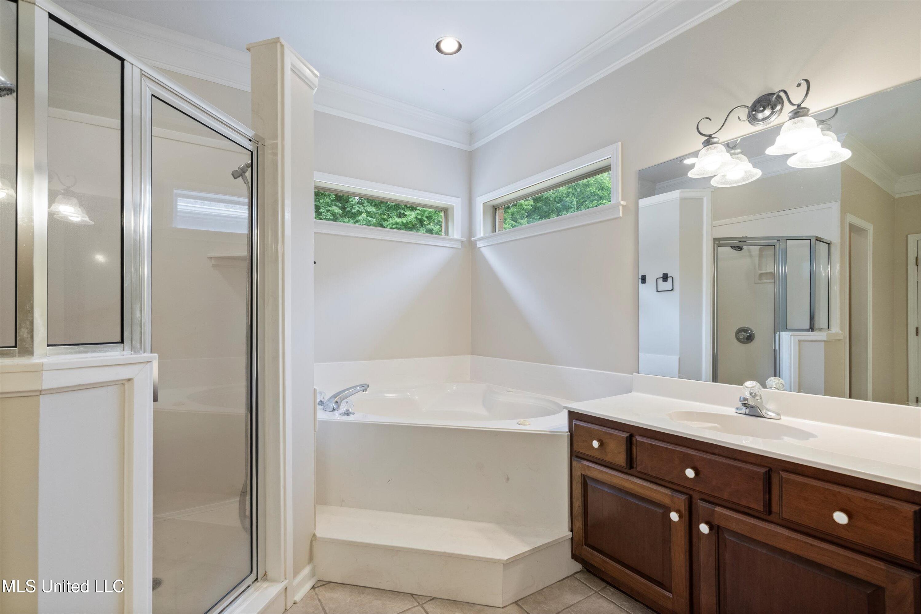6375 Darren Drive, Olive Branch, Mississippi image 31