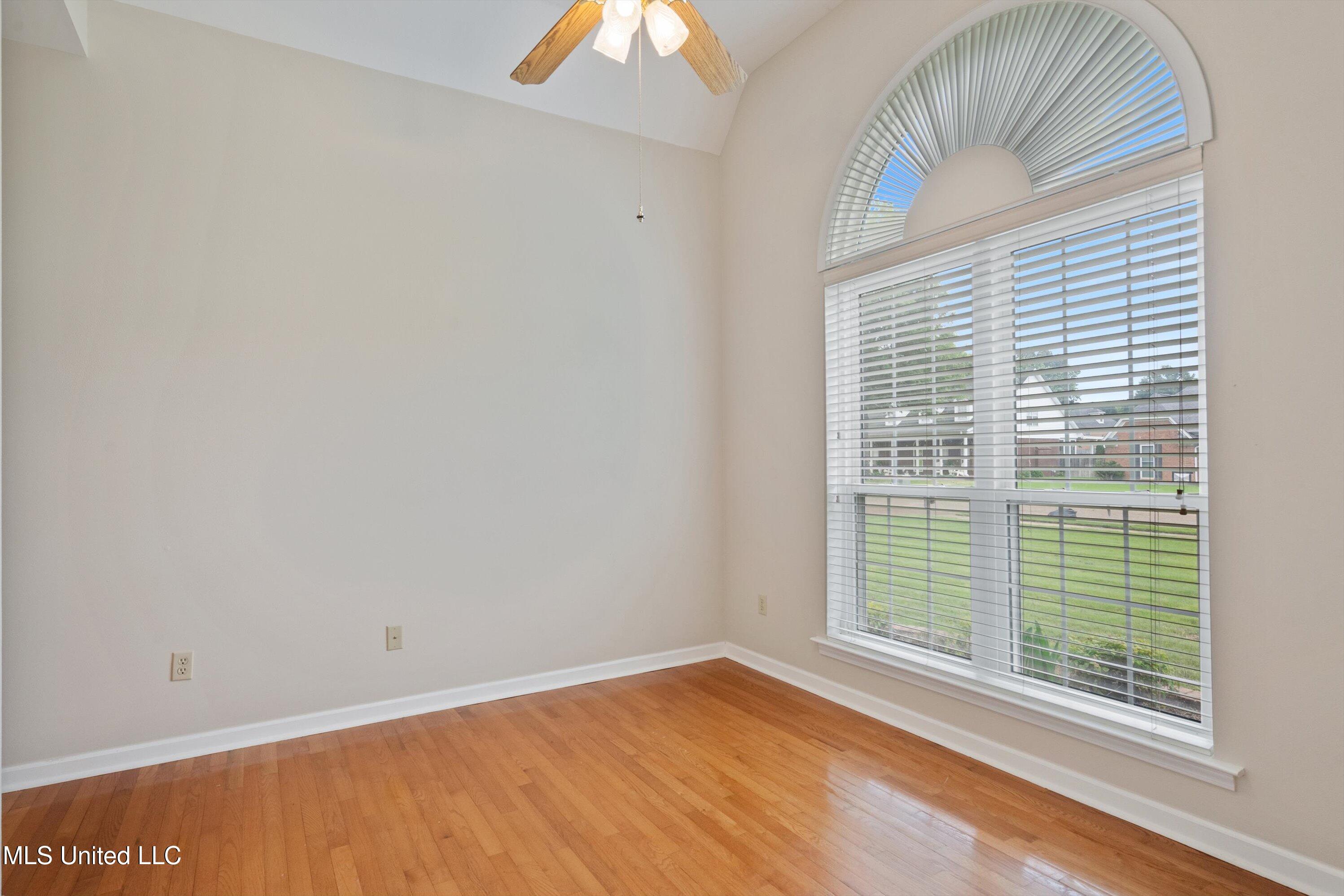 6375 Darren Drive, Olive Branch, Mississippi image 16
