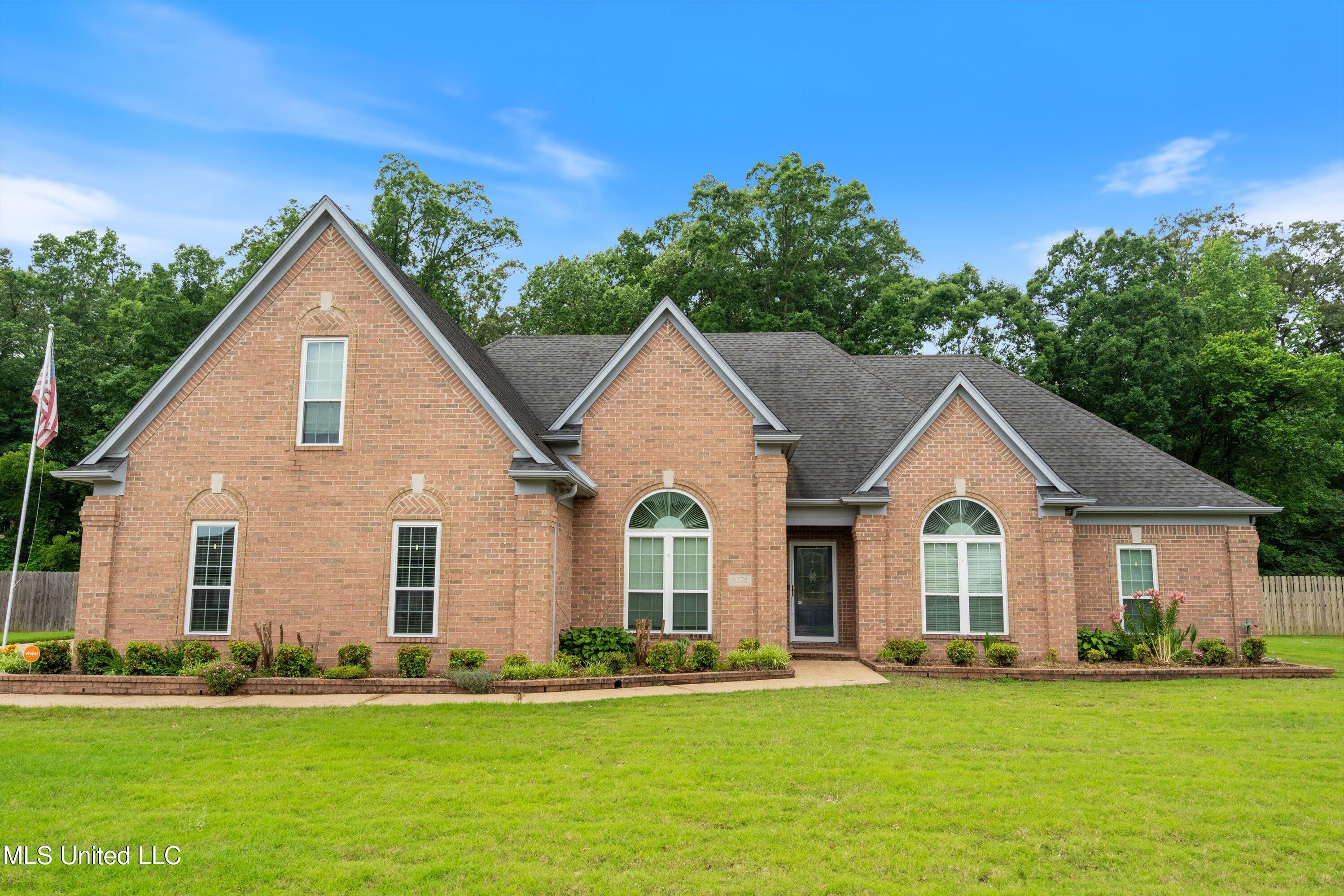6375 Darren Drive, Olive Branch, Mississippi image 1