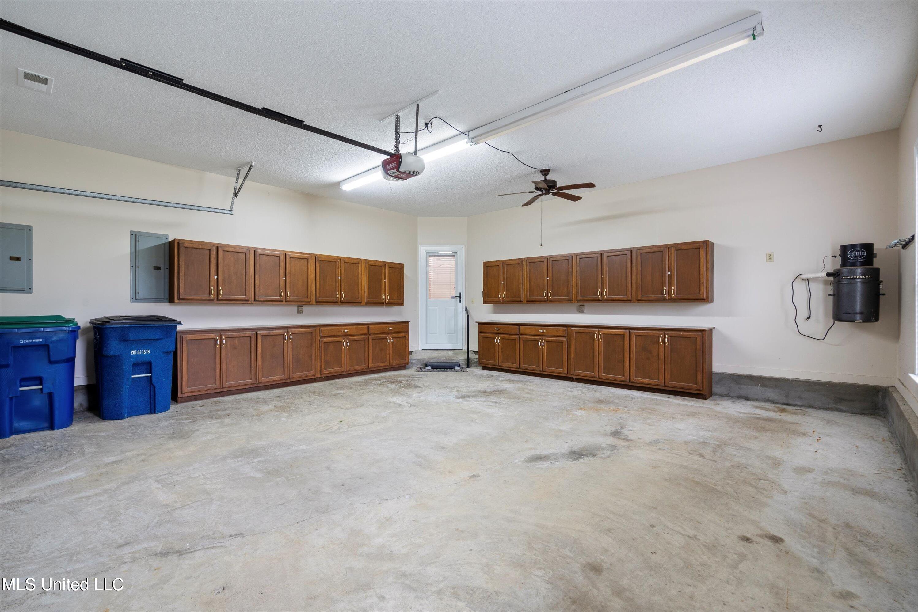 6375 Darren Drive, Olive Branch, Mississippi image 44