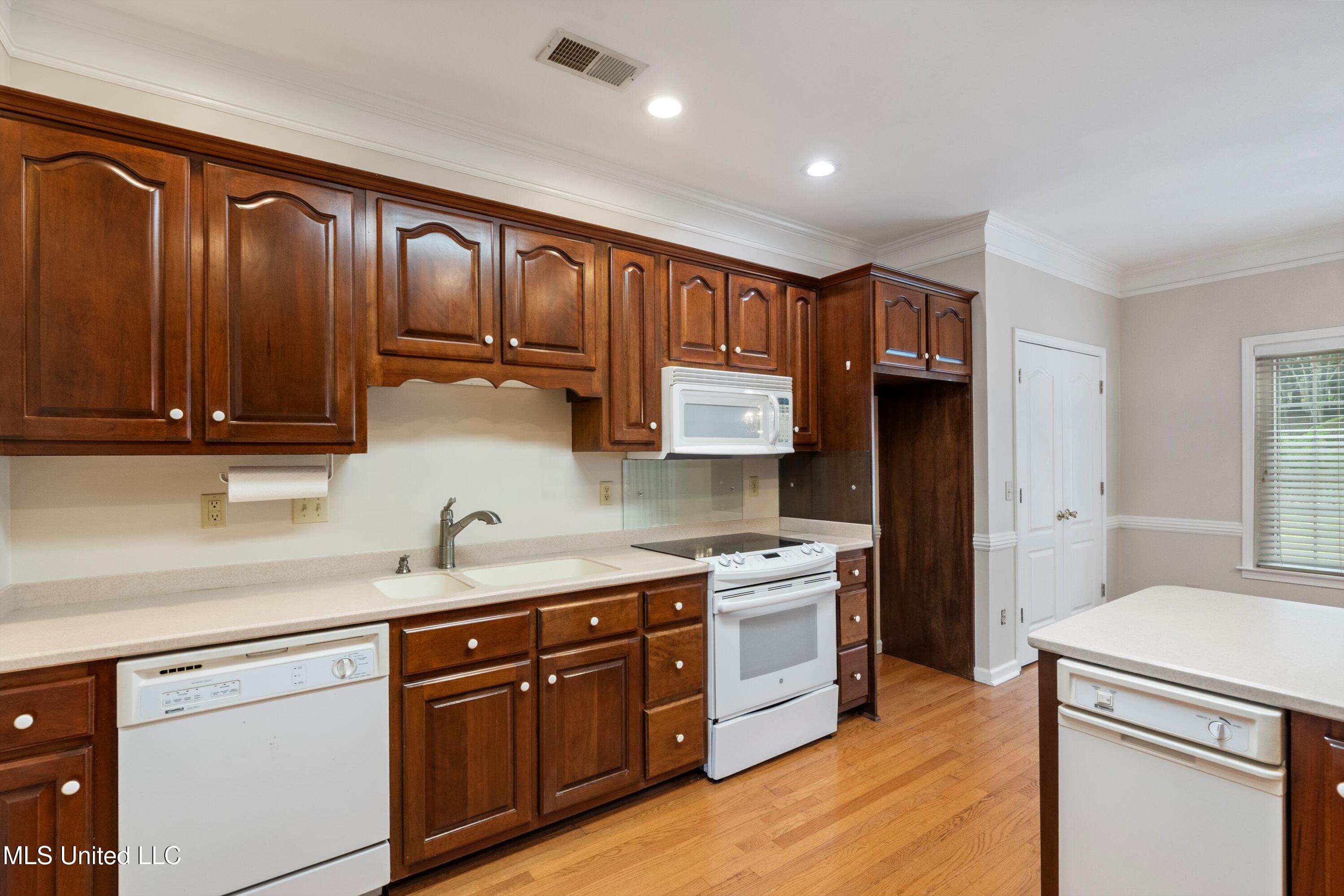6375 Darren Drive, Olive Branch, Mississippi image 23