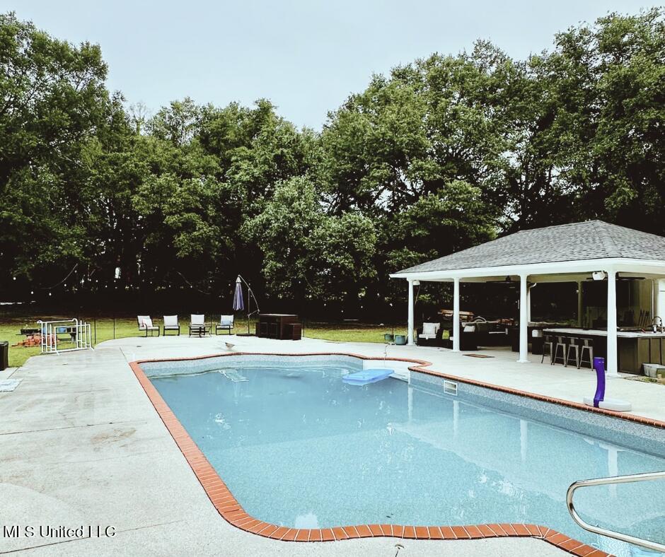 17500 Goff Farm Road, Moss Point, Mississippi image 4