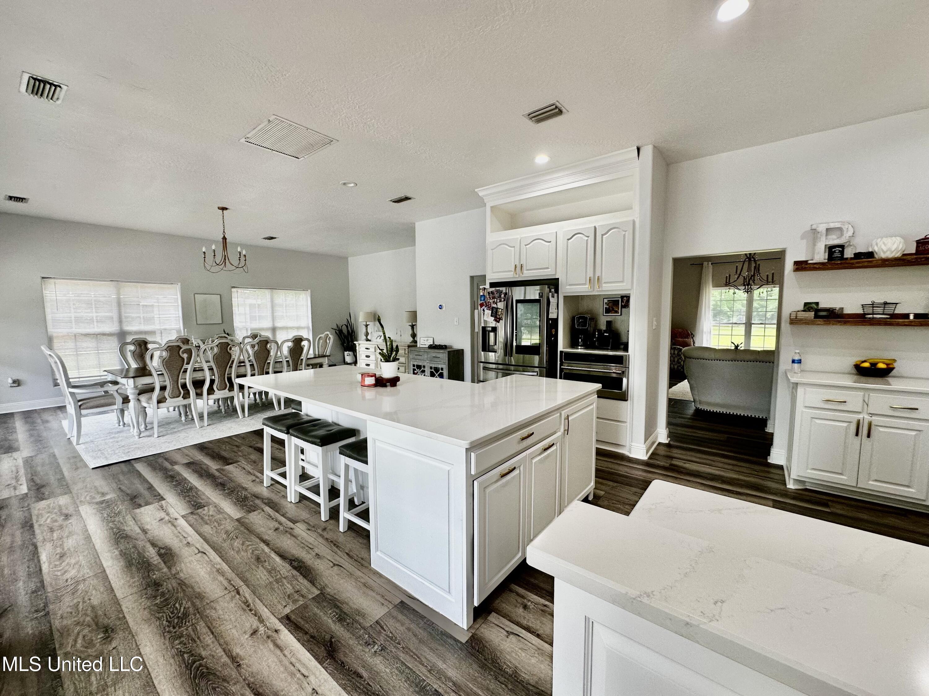 17500 Goff Farm Road, Moss Point, Mississippi image 7
