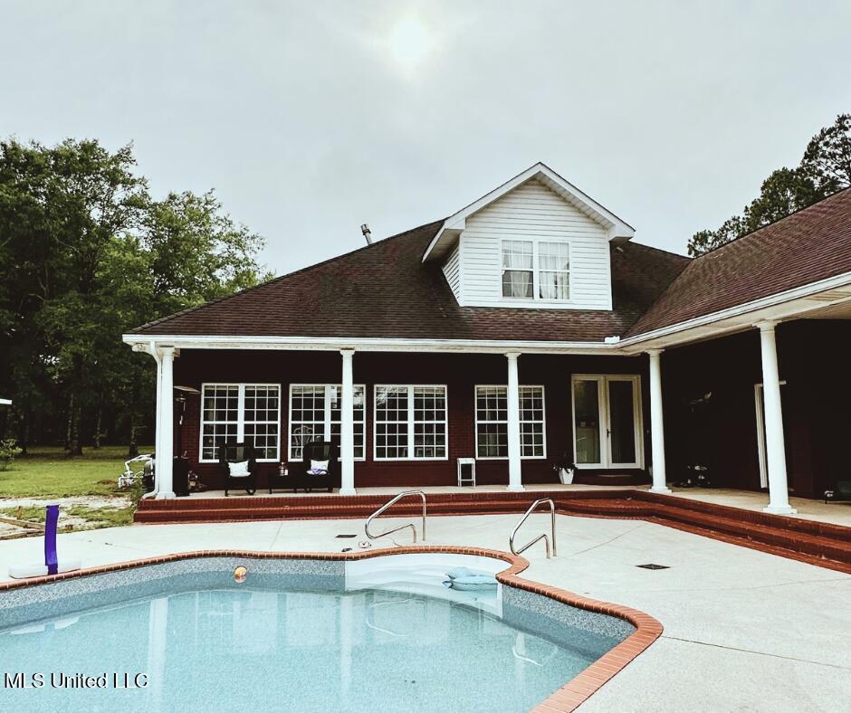 17500 Goff Farm Road, Moss Point, Mississippi image 2