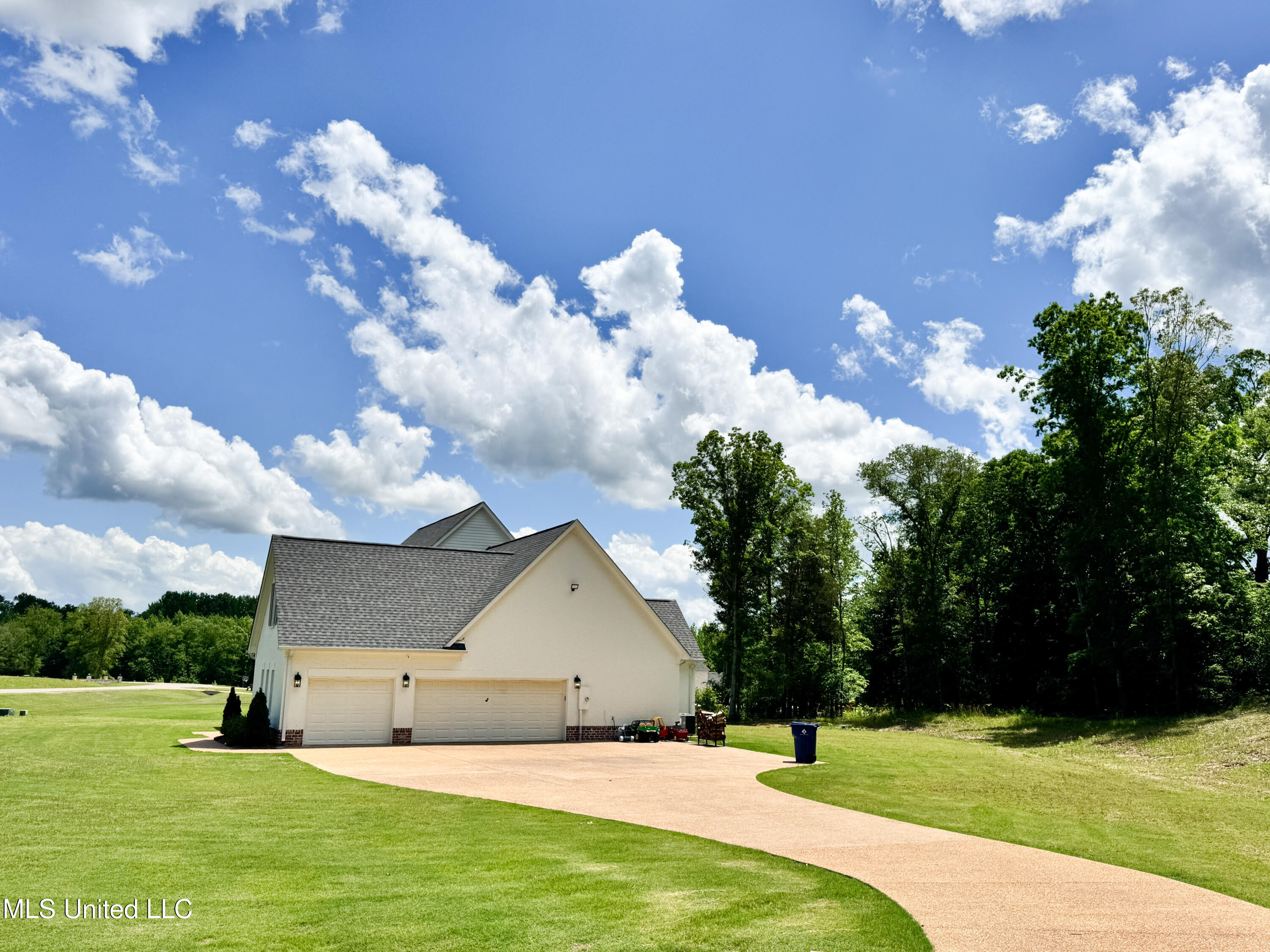 13033 Pebble View Drive, Byhalia, Mississippi image 21