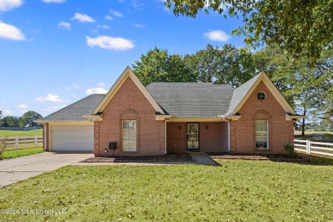 Homes For Sale - 7505 Roundtable Drive<br/> Southaven, MS 38671