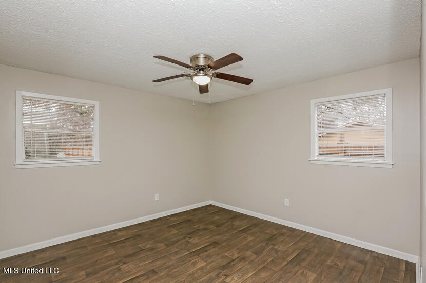 3102 Longwood Drive, Jackson, Mississippi image 5
