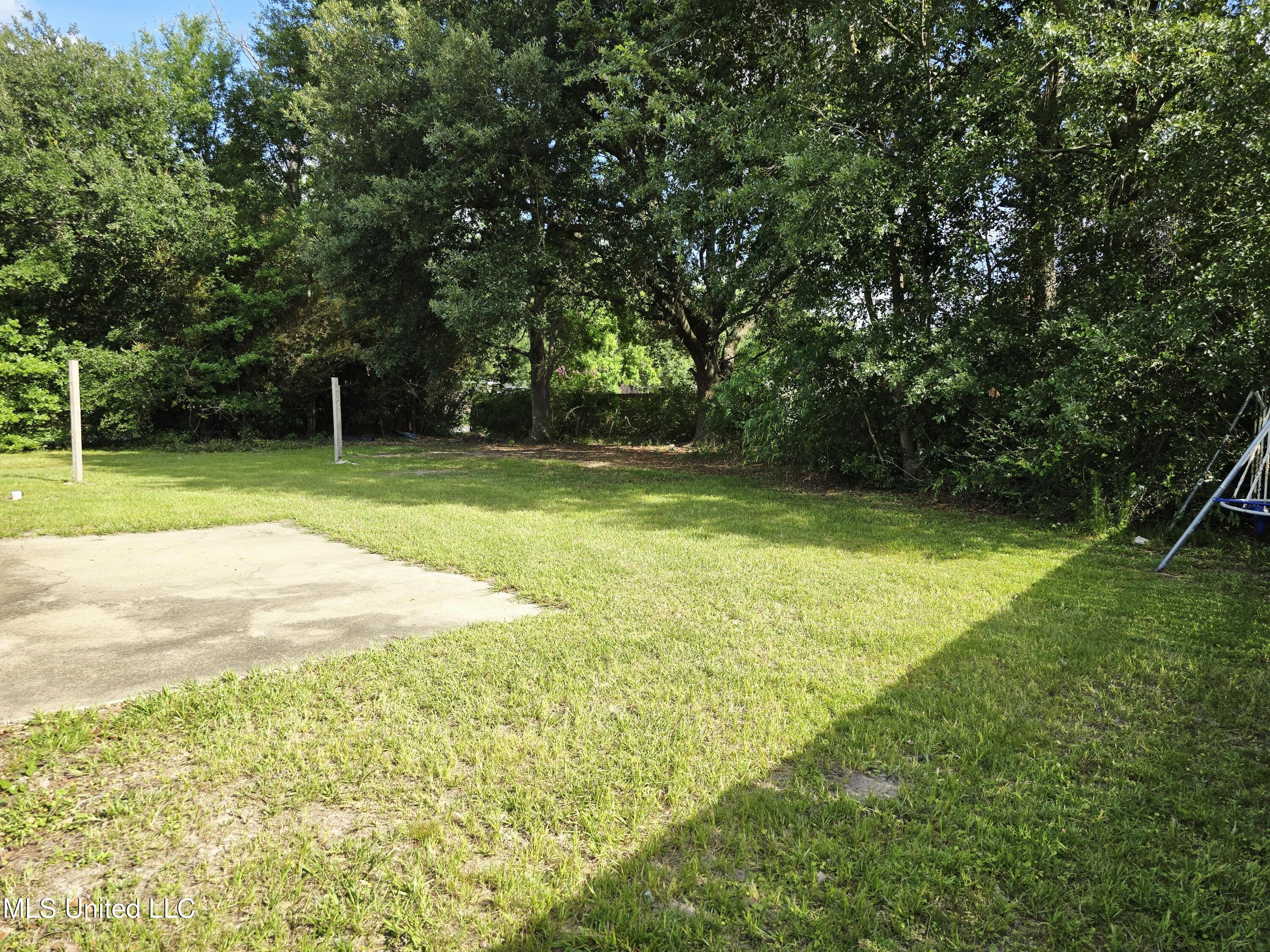 2501 Woolmarket Street, Gulfport, Mississippi image 6