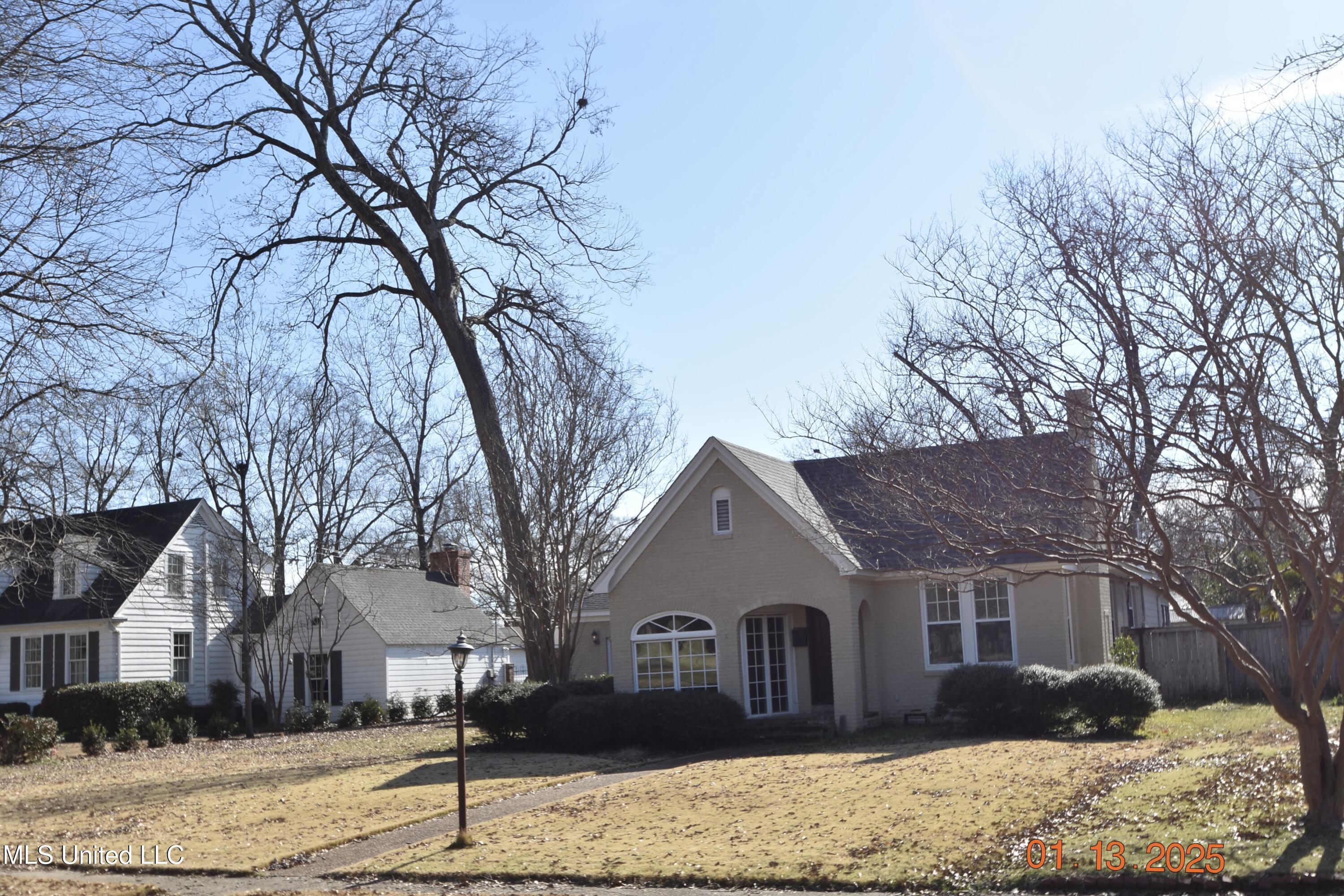 208 E Adams Avenue, Greenwood, Mississippi image 47