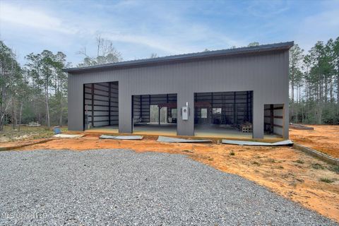 MLS: 4104280