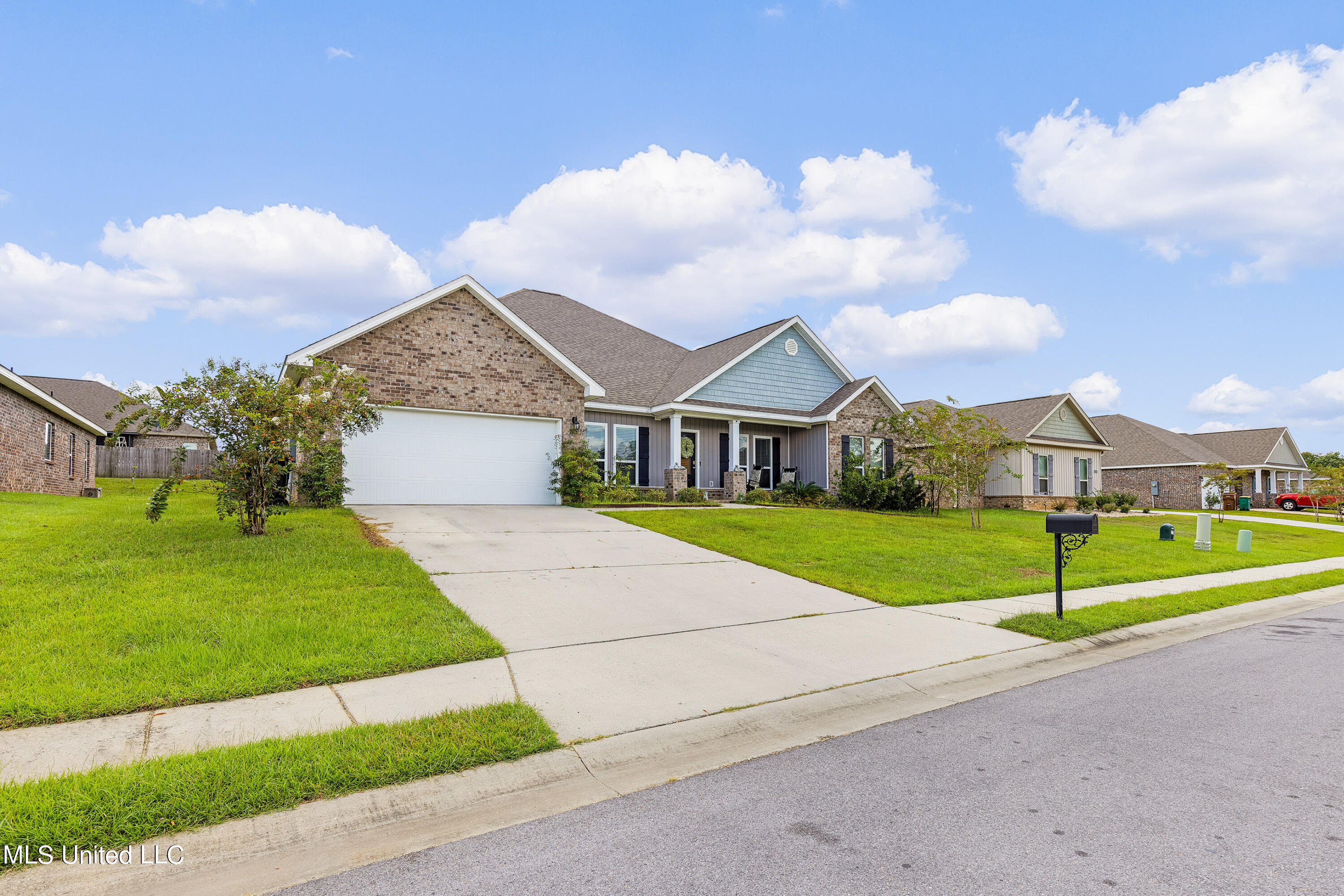 10674 Chapelwood Drive, Gulfport, Mississippi image 3