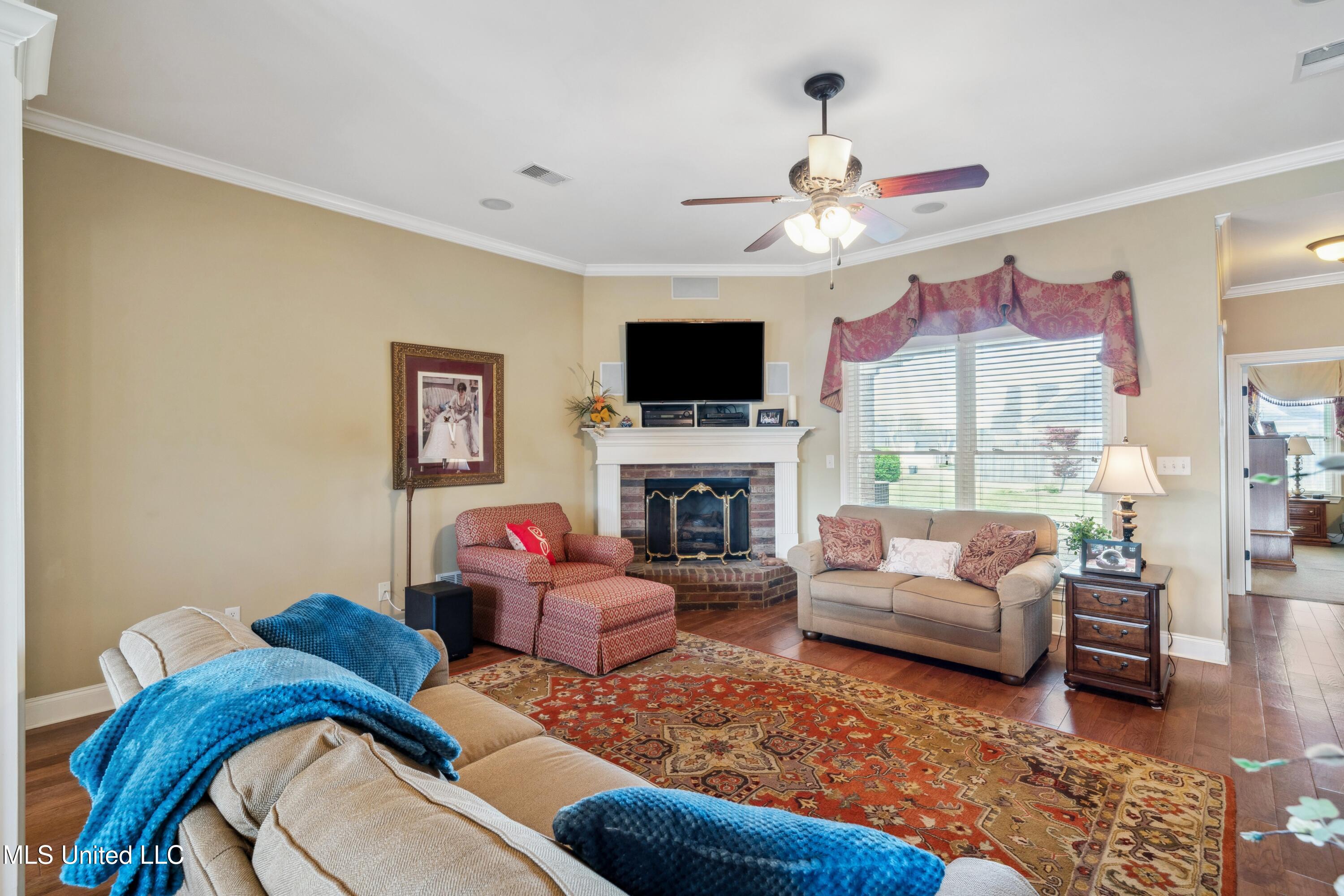 3922 Huntingdon Lane, Hernando, Mississippi image 5