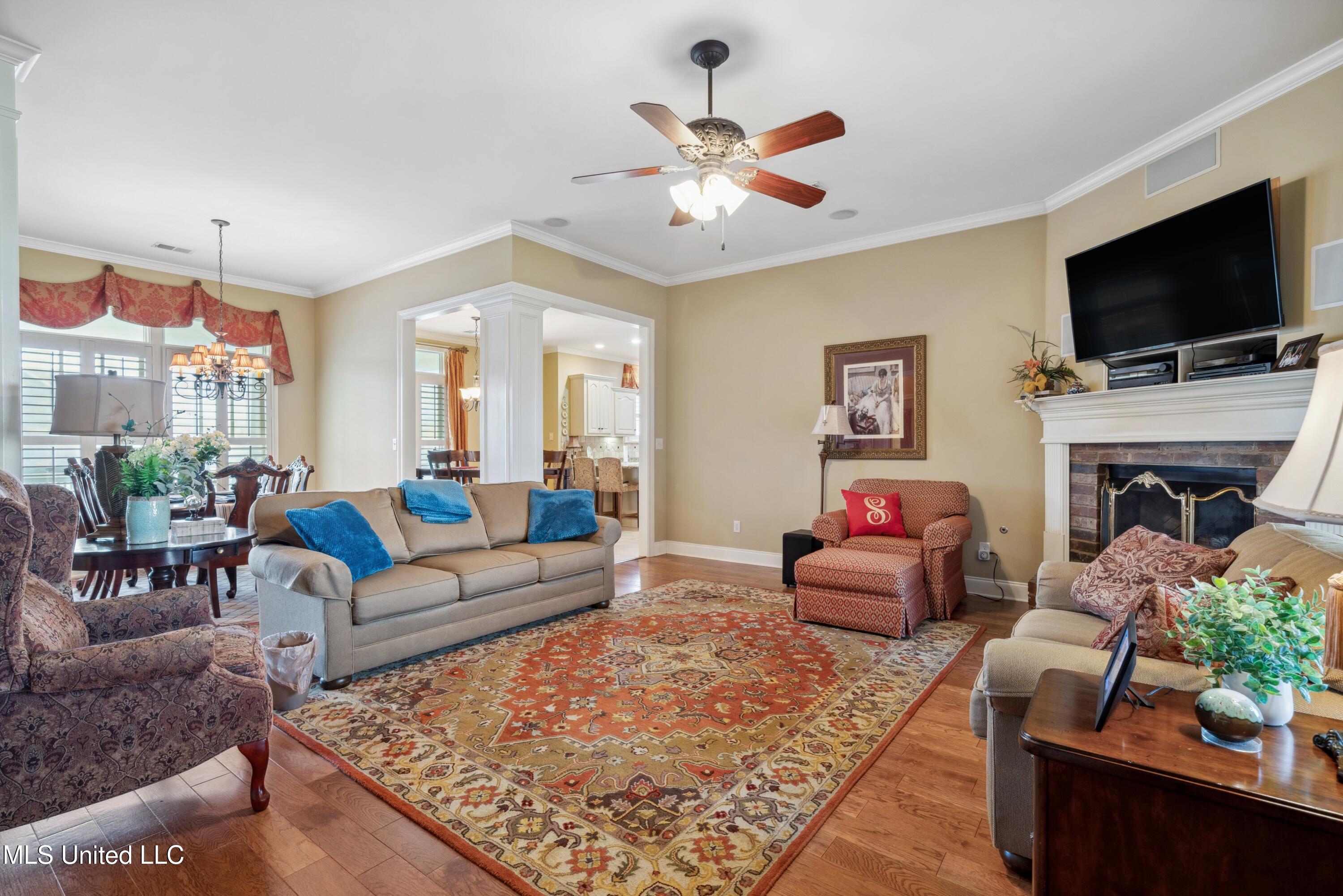 3922 Huntingdon Lane, Hernando, Mississippi image 6