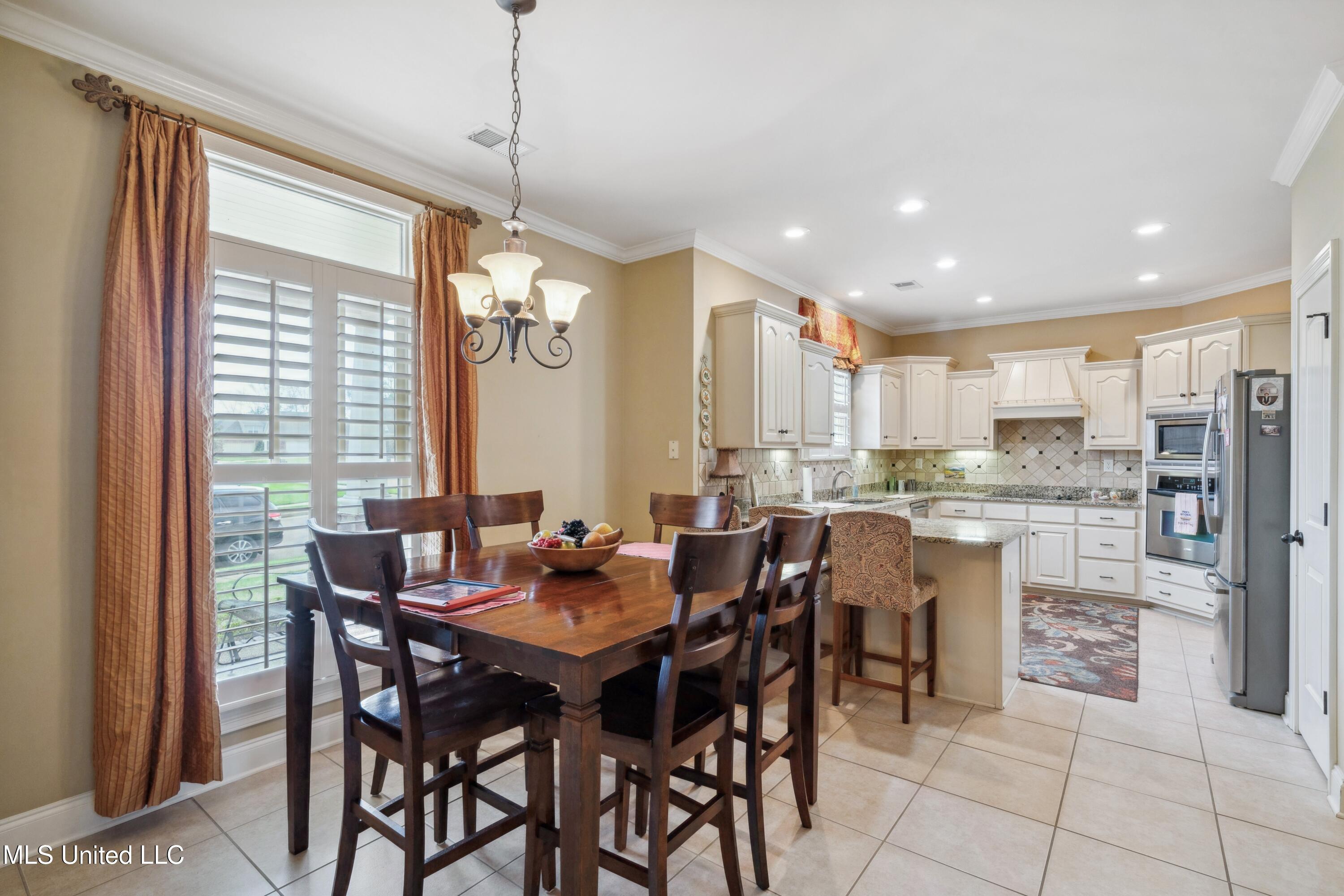 3922 Huntingdon Lane, Hernando, Mississippi image 10