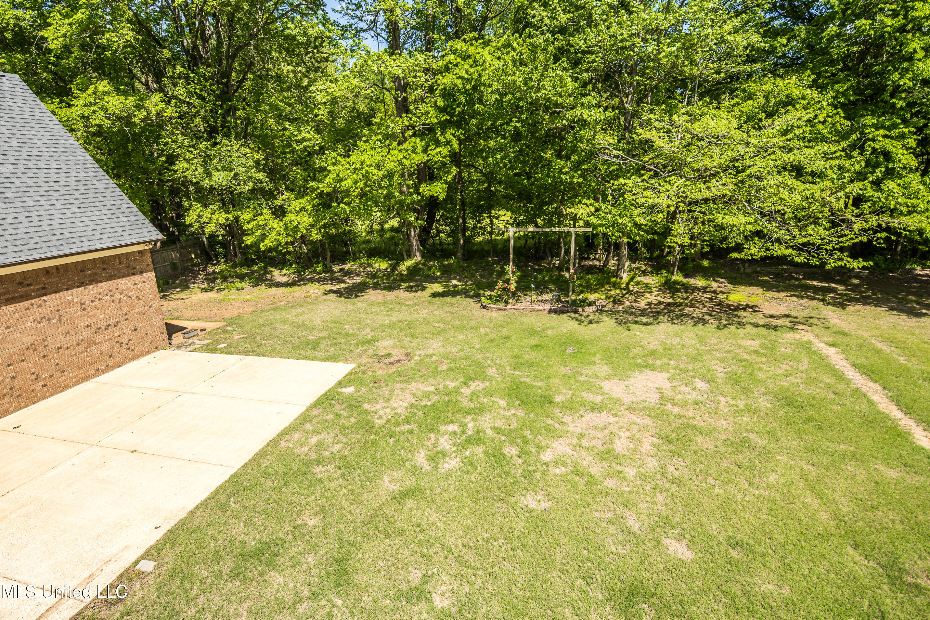 5674 E Santa Fe Drive, Olive Branch, Mississippi image 45