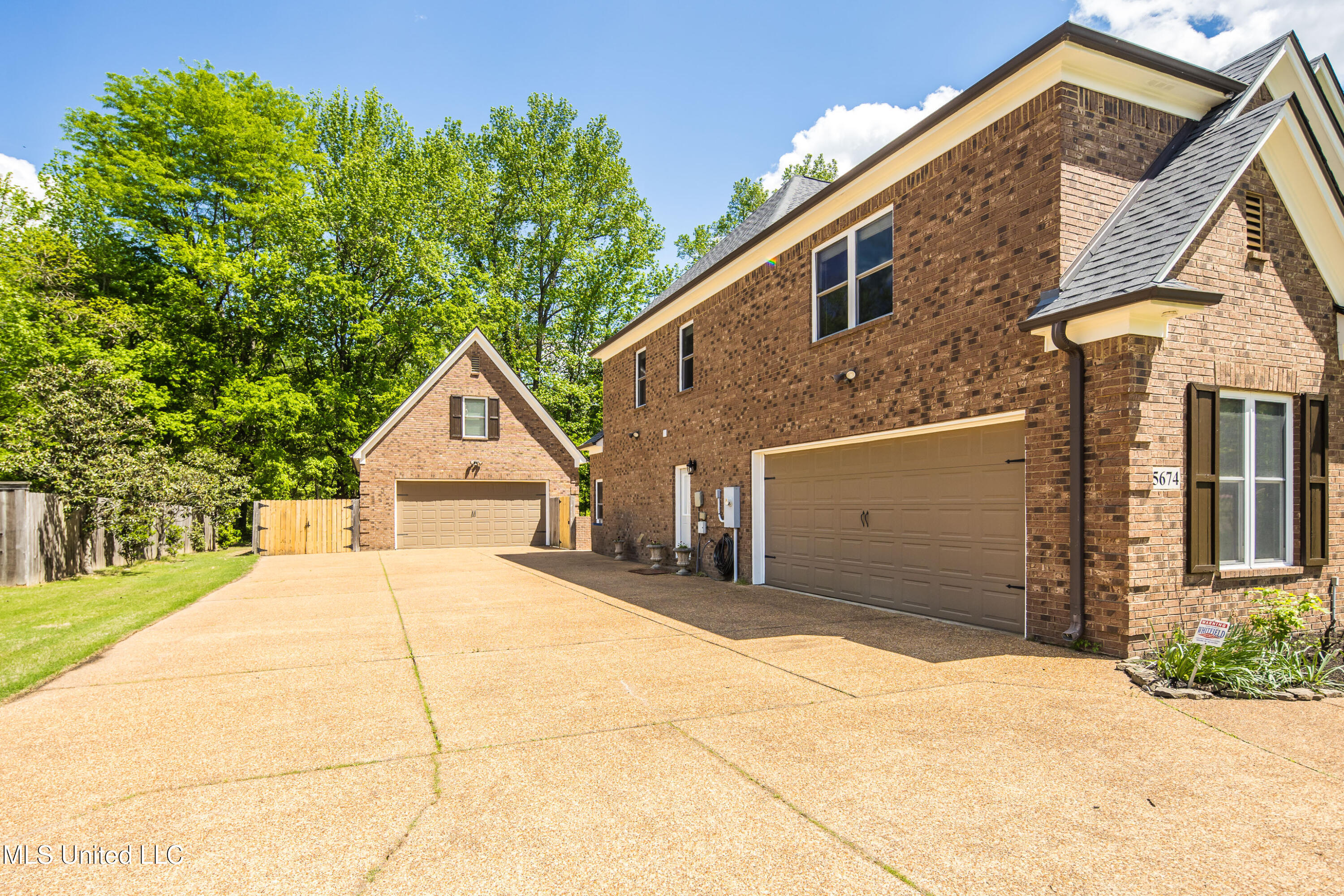 5674 E Santa Fe Drive, Olive Branch, Mississippi image 4