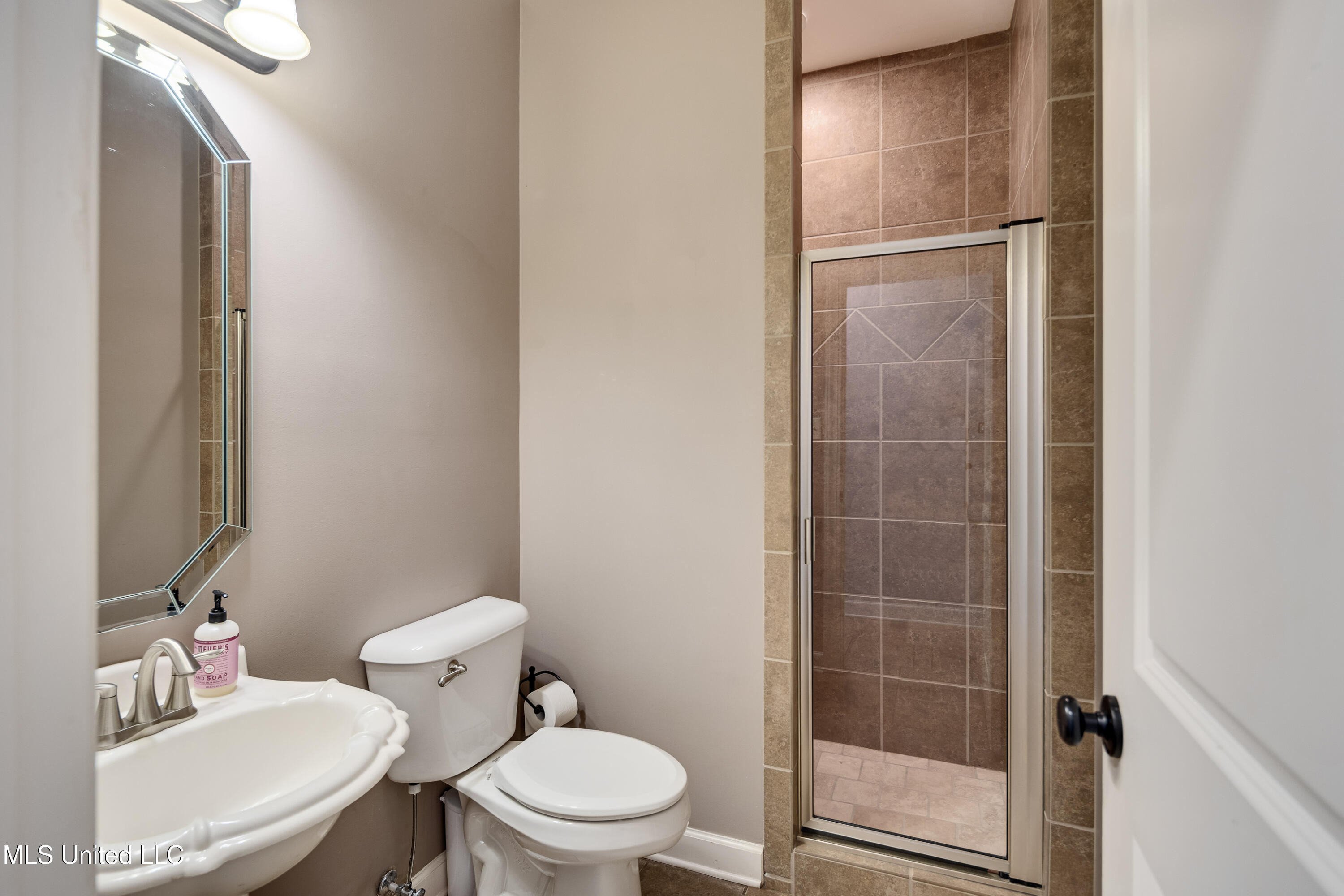 5674 E Santa Fe Drive, Olive Branch, Mississippi image 22