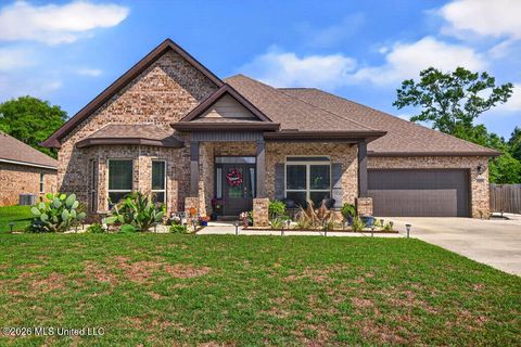 Homes For Sale - 10711 Chapelwood Drive<br/> Gulfport, MS 39503