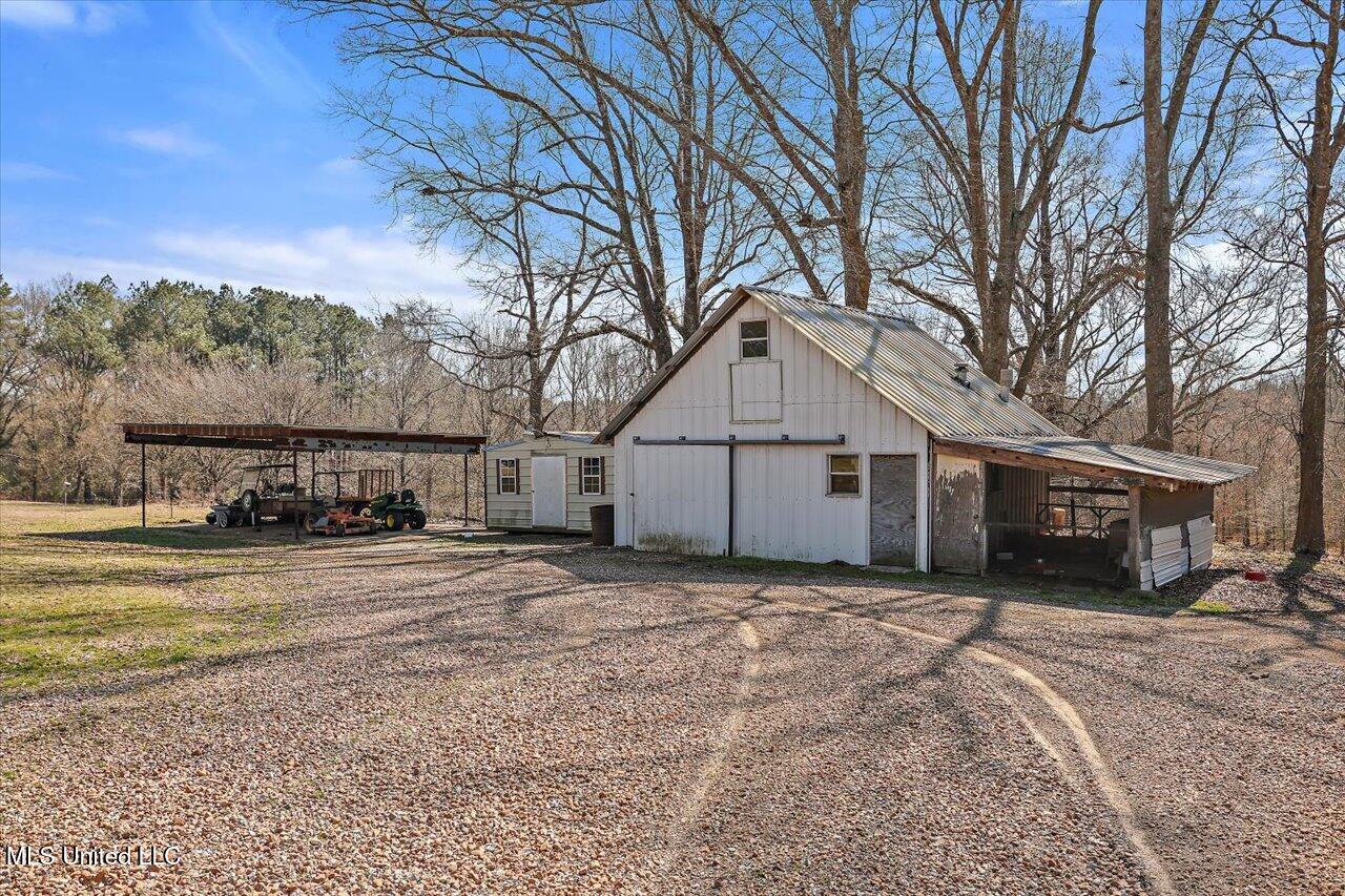 2099 E Franklin Street, Carthage, Mississippi image 34