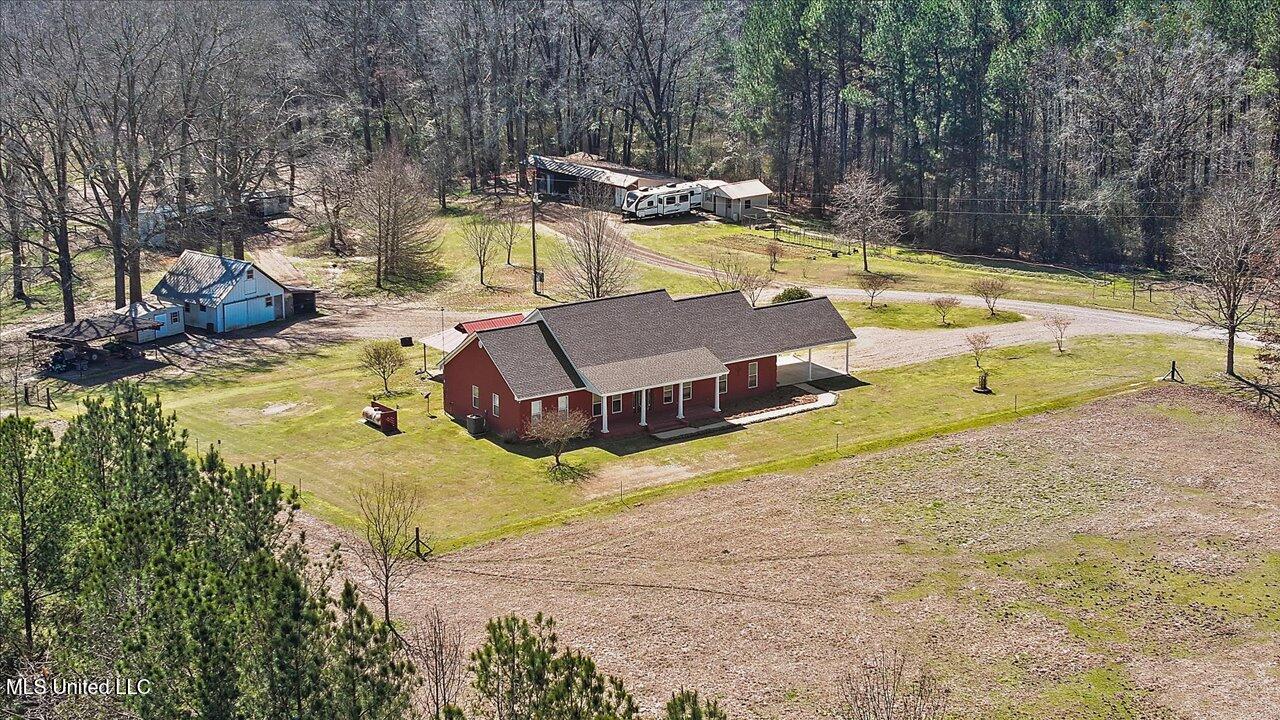 2099 E Franklin Street, Carthage, Mississippi image 36