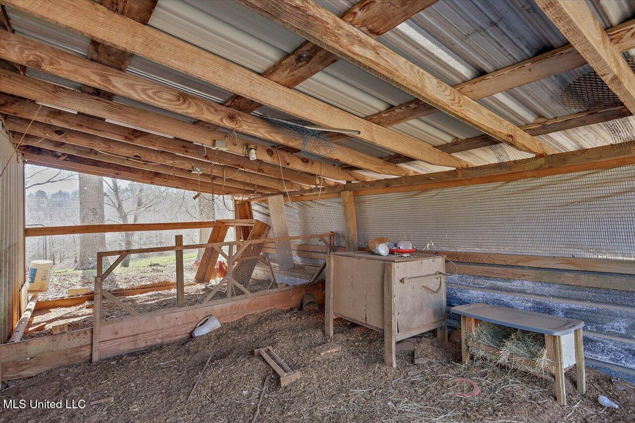 2099 E Franklin Street, Carthage, Mississippi image 37