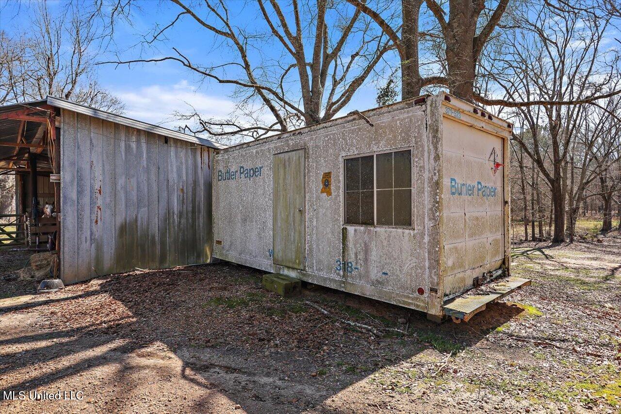 2099 E Franklin Street, Carthage, Mississippi image 40