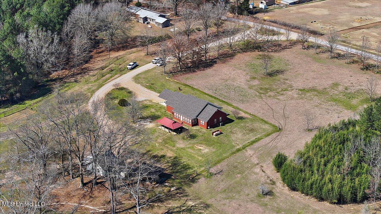 2099 E Franklin Street, Carthage, Mississippi image 43
