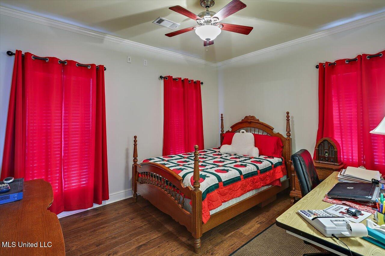 2099 E Franklin Street, Carthage, Mississippi image 28