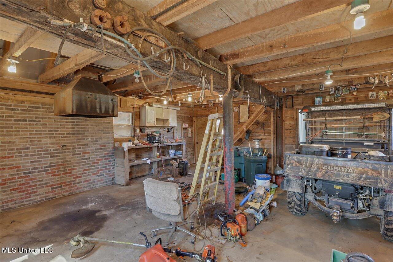 2099 E Franklin Street, Carthage, Mississippi image 36