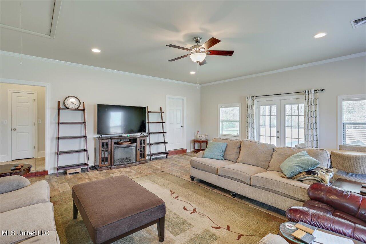 2099 E Franklin Street, Carthage, Mississippi image 27