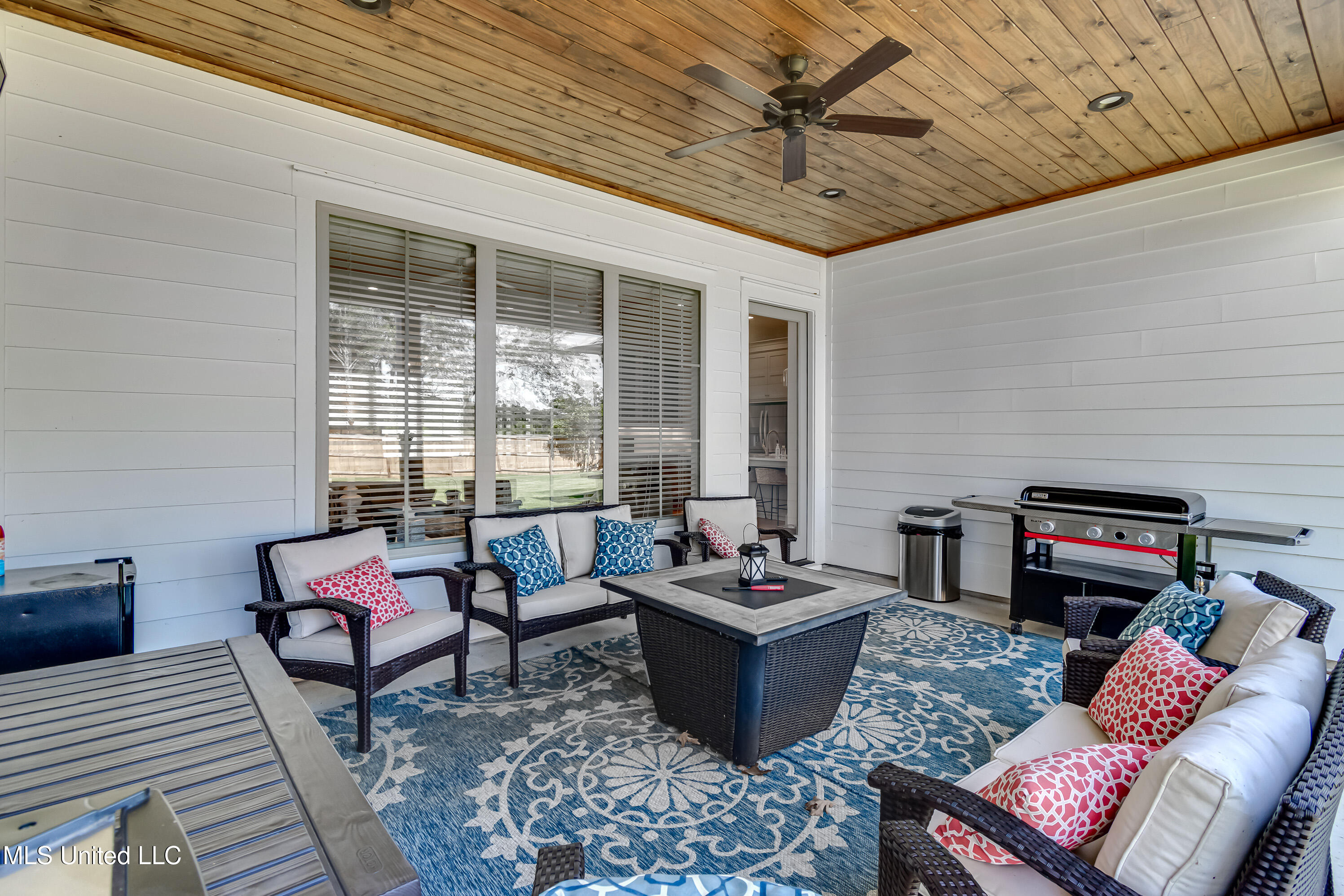 Madison, Mississippi 39110, United States, 4 Bedrooms Bedrooms, ,3 BathroomsBathrooms,Residential,Pending,135654