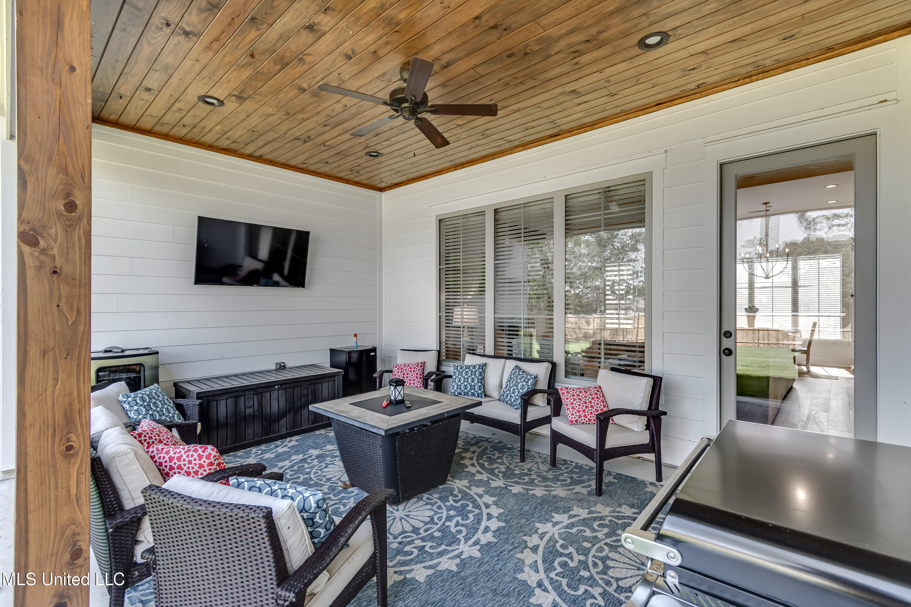 Madison, Mississippi 39110, United States, 4 Bedrooms Bedrooms, ,3 BathroomsBathrooms,Residential,Pending,135654