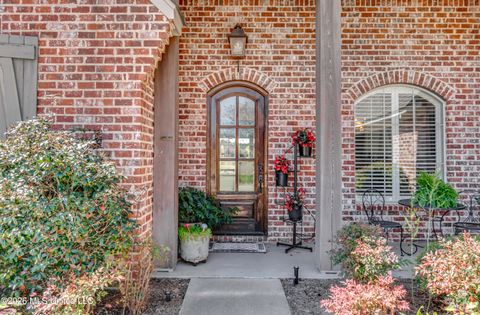 Homes For Sale - 113 Claiborne Street<br/> Madison County, Madison, MS 39110