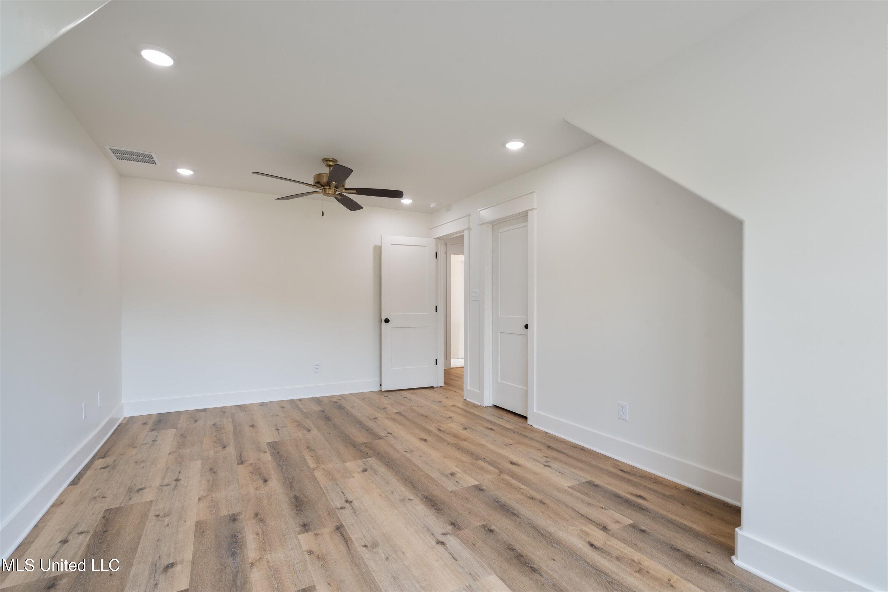 5114 Camp Crossing, Hernando, Mississippi image 31