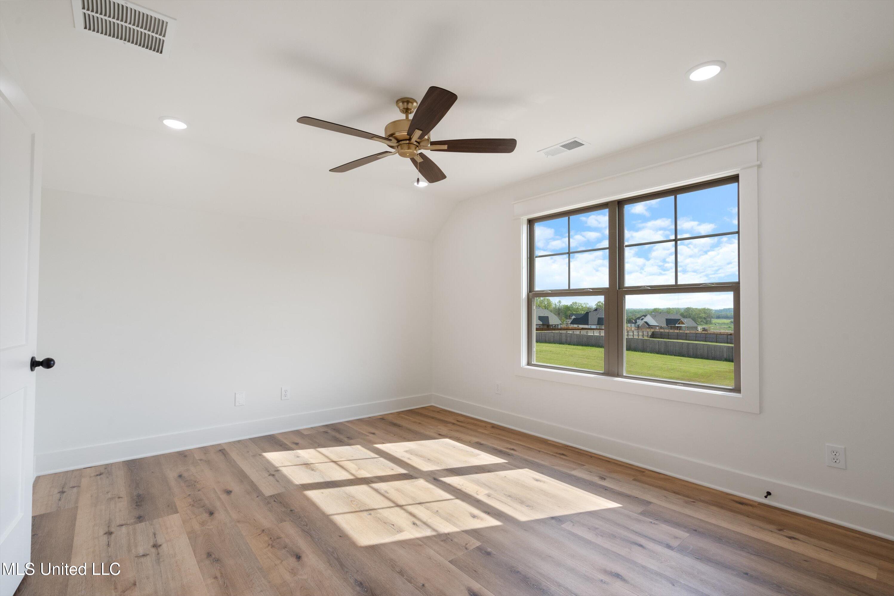 5114 Camp Crossing, Hernando, Mississippi image 27