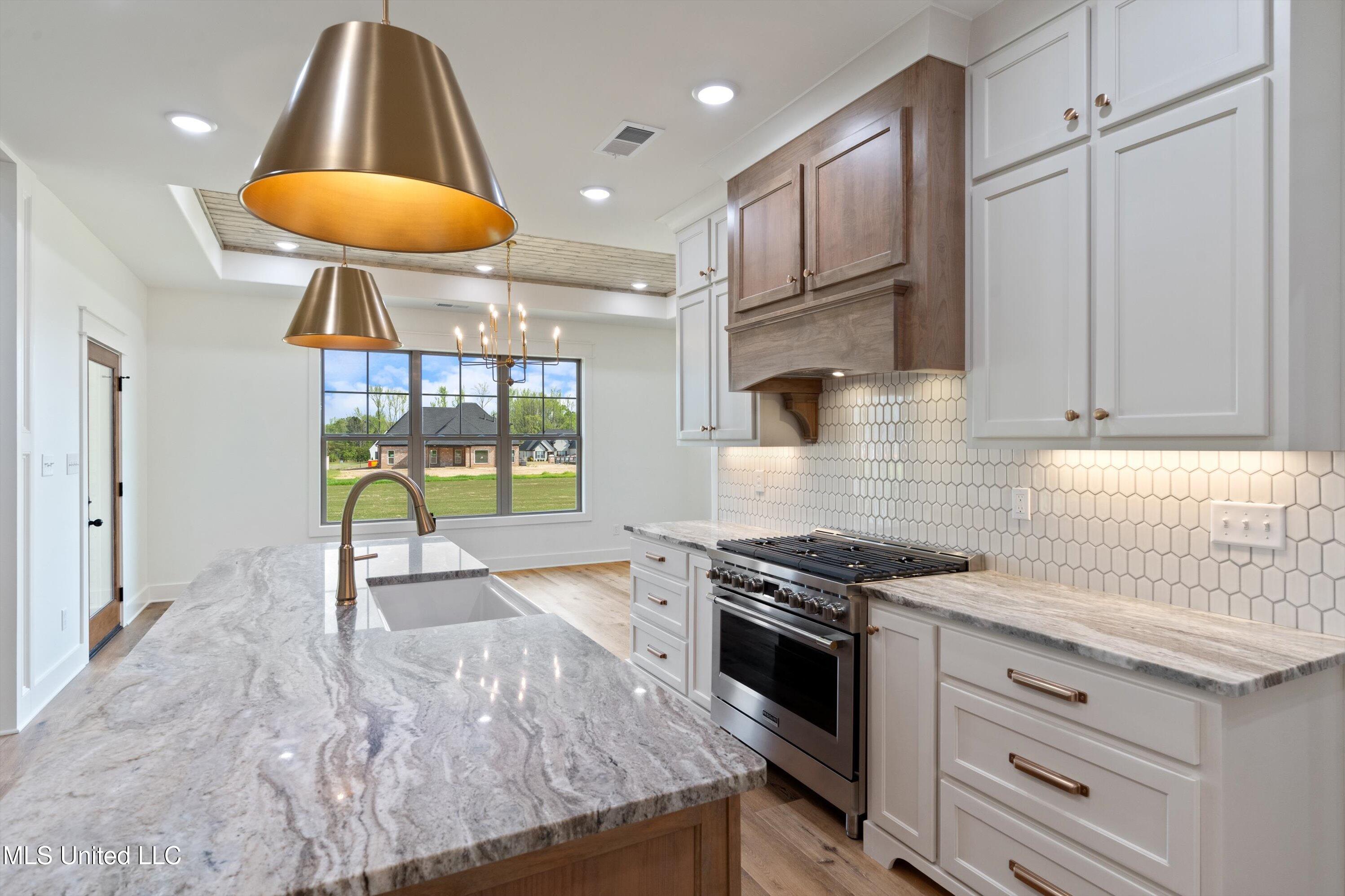 5114 Camp Crossing, Hernando, Mississippi image 12